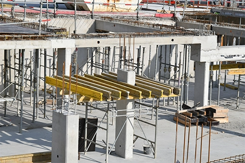 Poteaux et les poutres